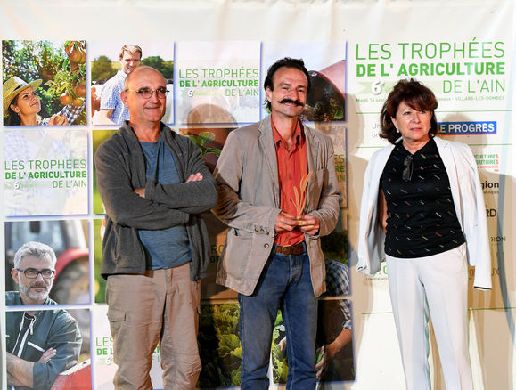 Trophée de l'agriculture biologique 2.jpg